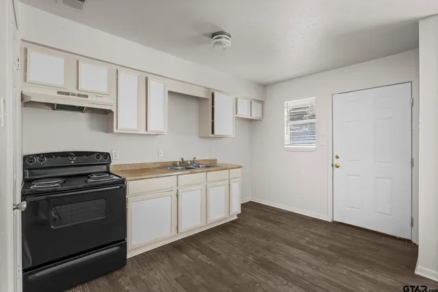 $135,000 | 2932-2934 Bernice Drive, Longview, TX 75604