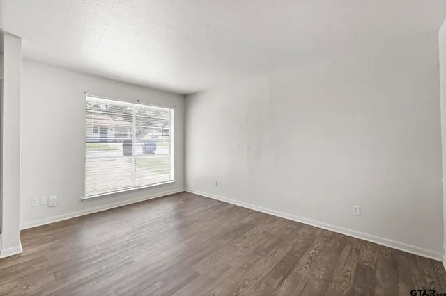 $135,000 | 2932-2934 Bernice Drive, Longview, TX 75604