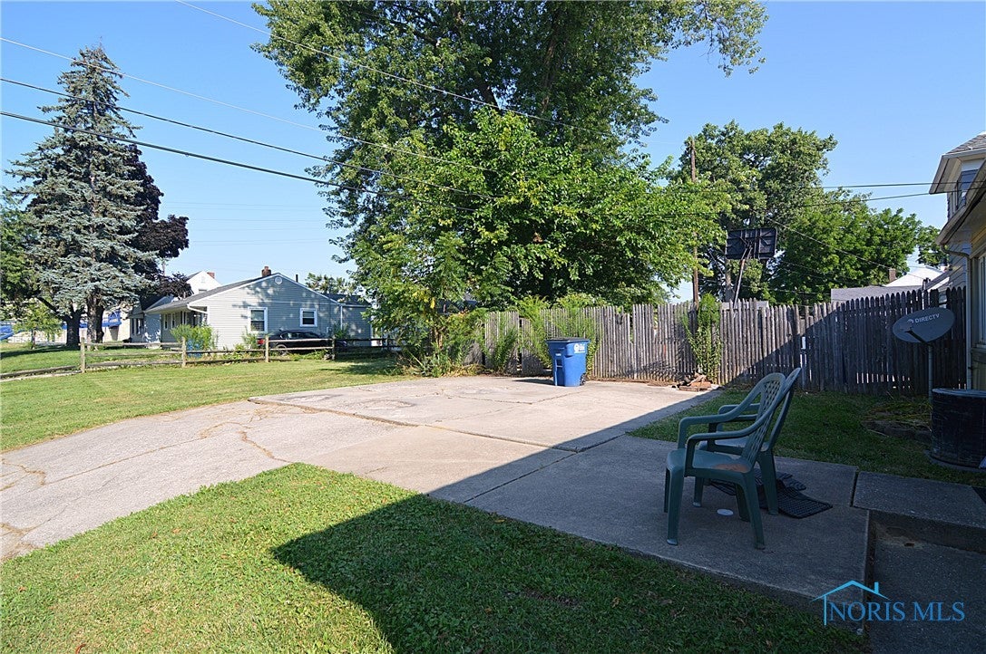 2003 Farnham Road Toledo, OH 43607 - Photo 11 of 13 Gallery Image 11