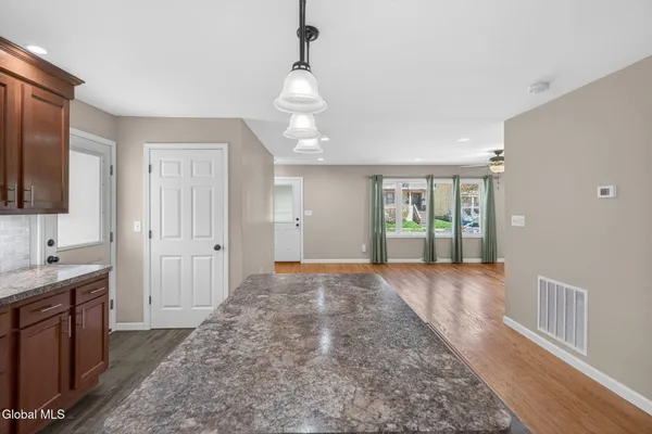 $2,500 | 614 Park Avenue, Albany, NY 12208