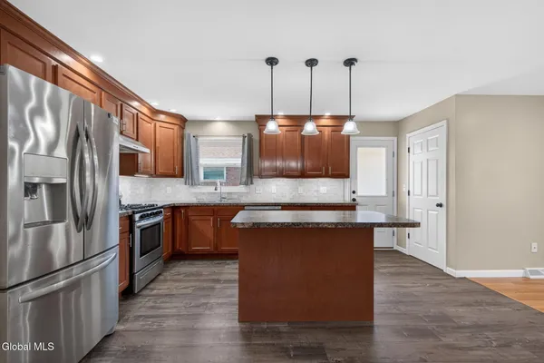 $2,500 | 614 Park Avenue, Albany, NY 12208