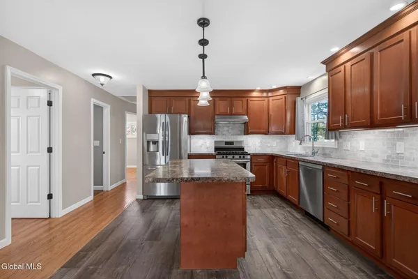 $2,500 | 614 Park Avenue, Albany, NY 12208