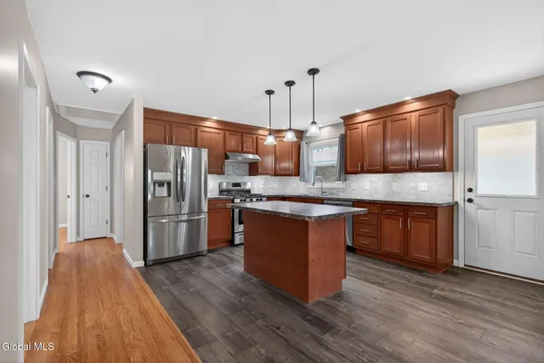 $2,500 | 614 Park Avenue, Albany, NY 12208
