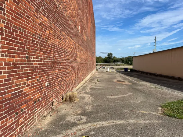$289,900 | 1416 Broad Street, New Castle, IN 47362