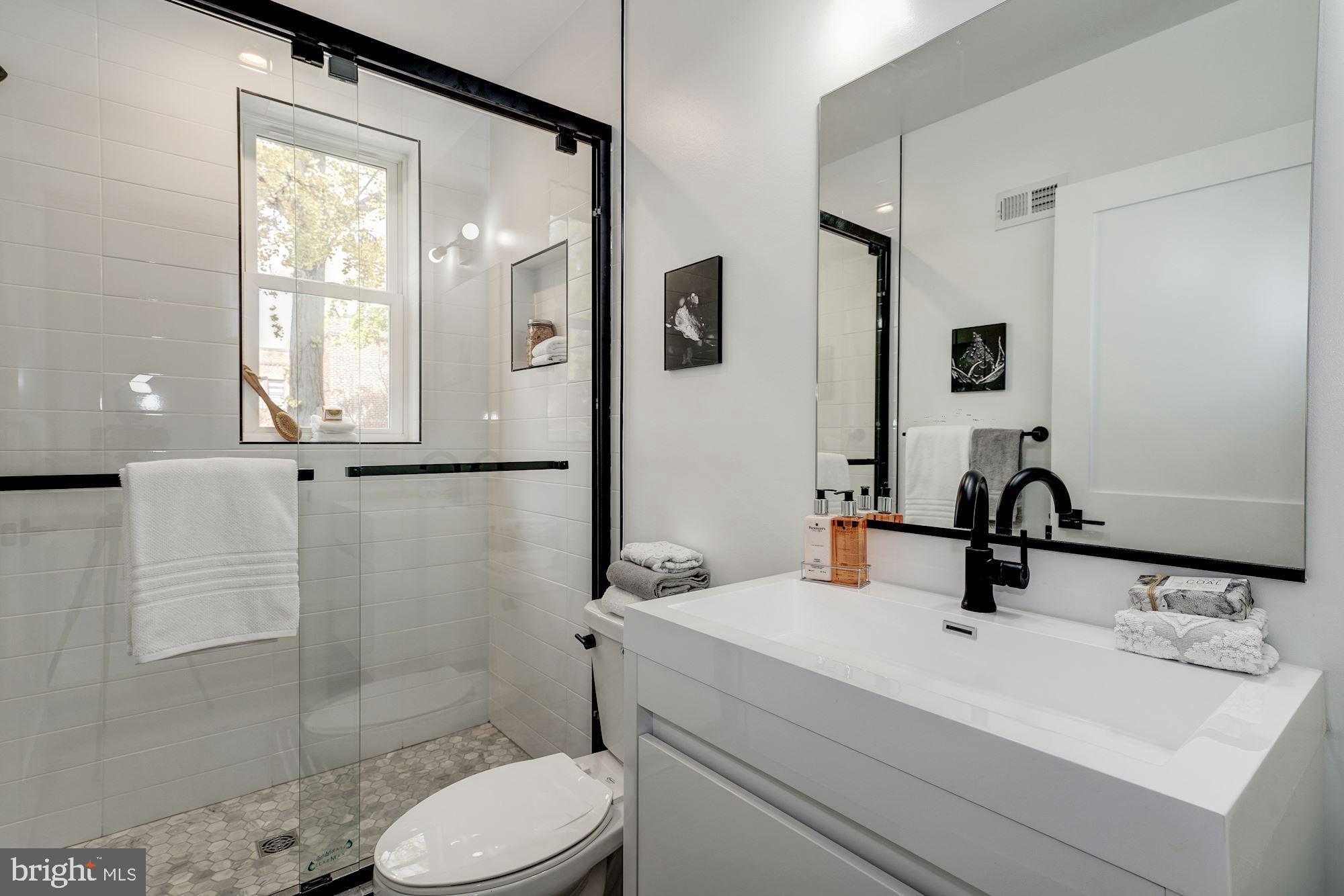 4816 3rd Street Northwest, Unit FOUR Washington, DC 20011 - Photo 11 of 17