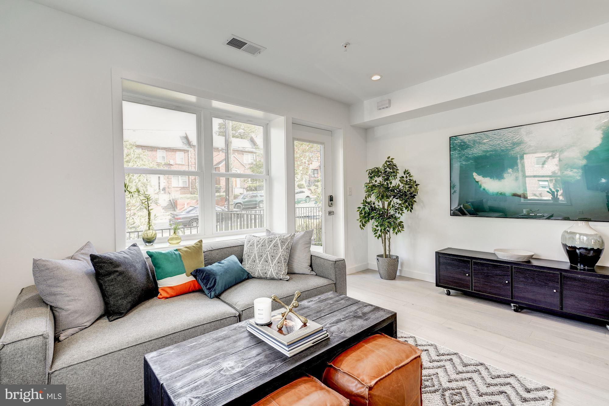 4816 3rd Street Northwest, Unit FOUR Washington, DC 20011 - Photo 4 of 17