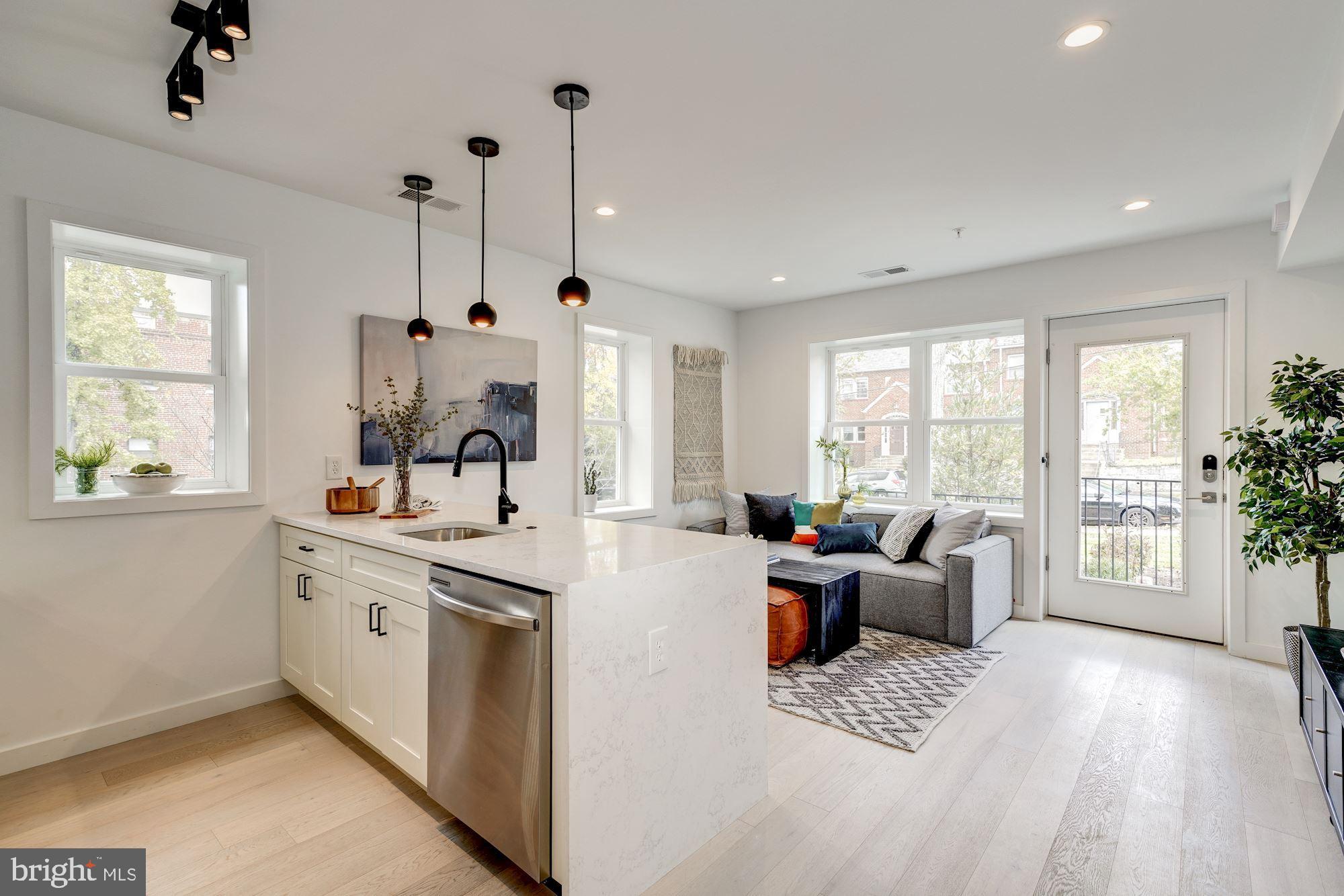 4816 3rd Street Northwest, Unit FOUR Washington, DC 20011 - Photo 6 of 17