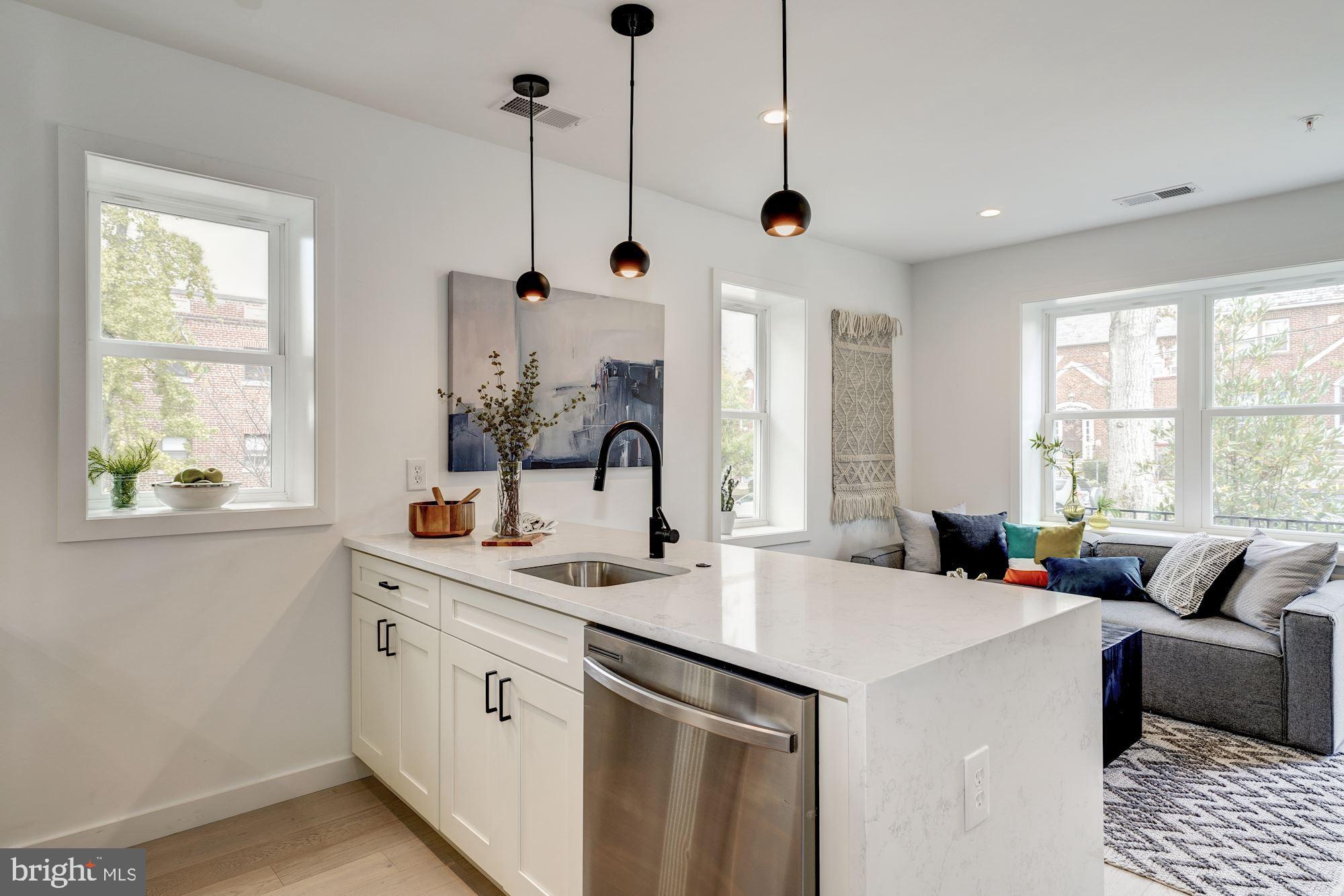 4816 3rd Street Northwest, Unit FOUR Washington, DC 20011 - Photo 7 of 17