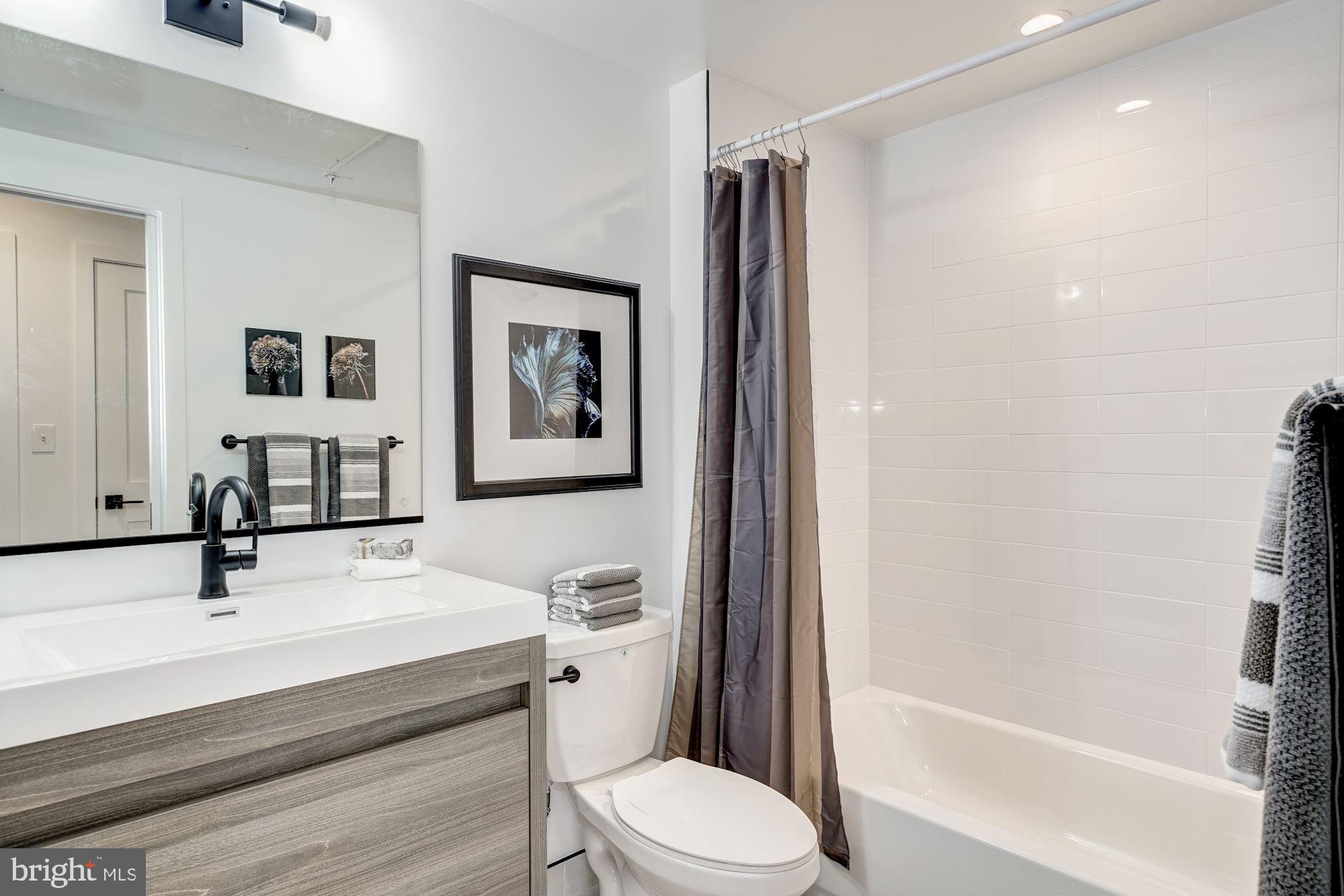 4816 3rd Street Northwest, Unit FOUR Washington, DC 20011 - Photo 10 of 17