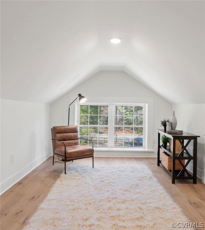 200 North Ridge Road Henrico, VA 23229 - Photo 31 of 48 a living room with furniture and a window