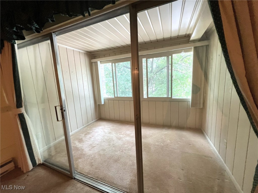 3068 Kent Road, Unit 410 Stow, OH 44224 - Photo 15 of 38 Sunroom 2