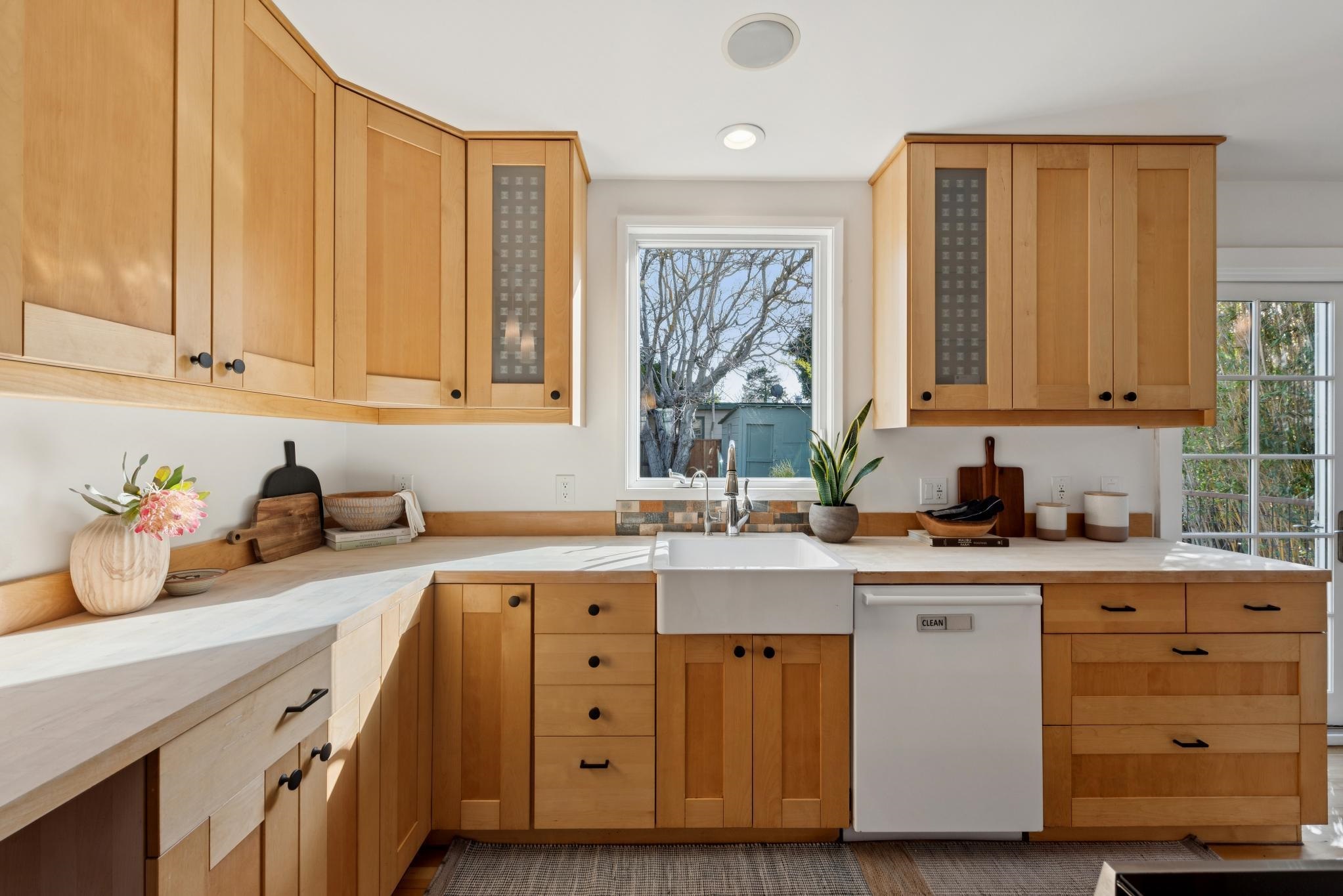 998 Virginia Street Berkeley, CA 94710 - Photo 18 of 50