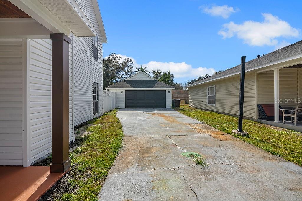 1233 Hancock Circle St. Cloud, FL 34769 - Photo 8 of 50