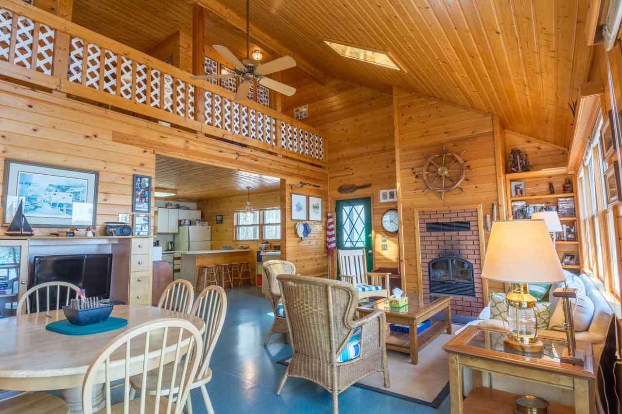 44 East Traverse Lake Road Cedar, MI 49621 - Photo 8 of 31 1846670-7.JPG
