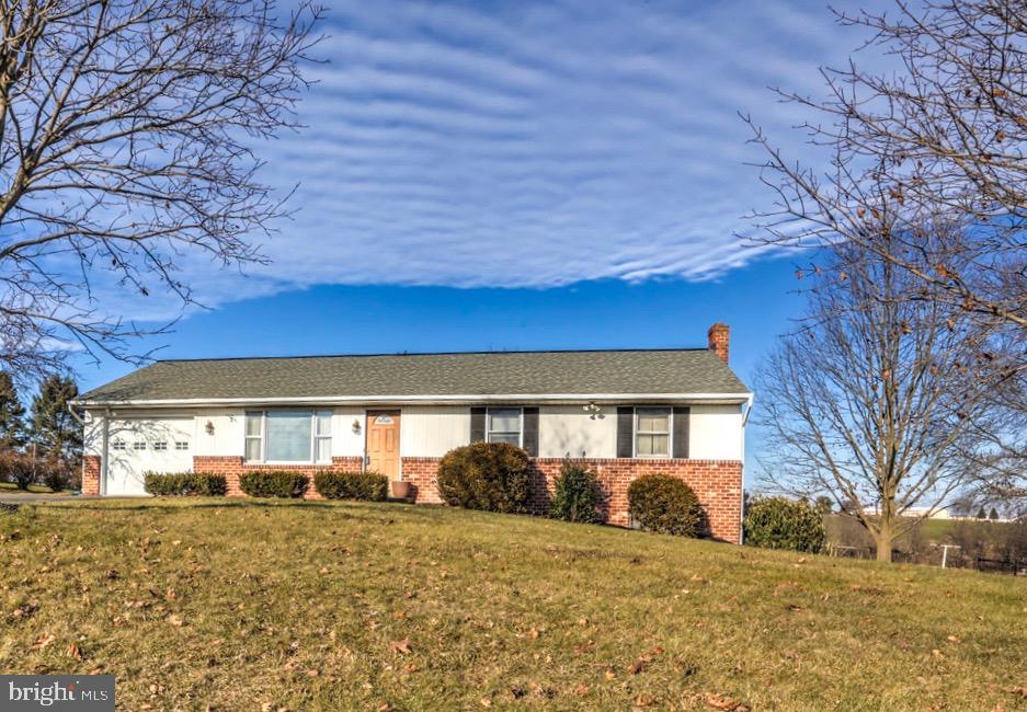 129 West Lexington Road Lititz, PA 17543 - Photo 1 of 27