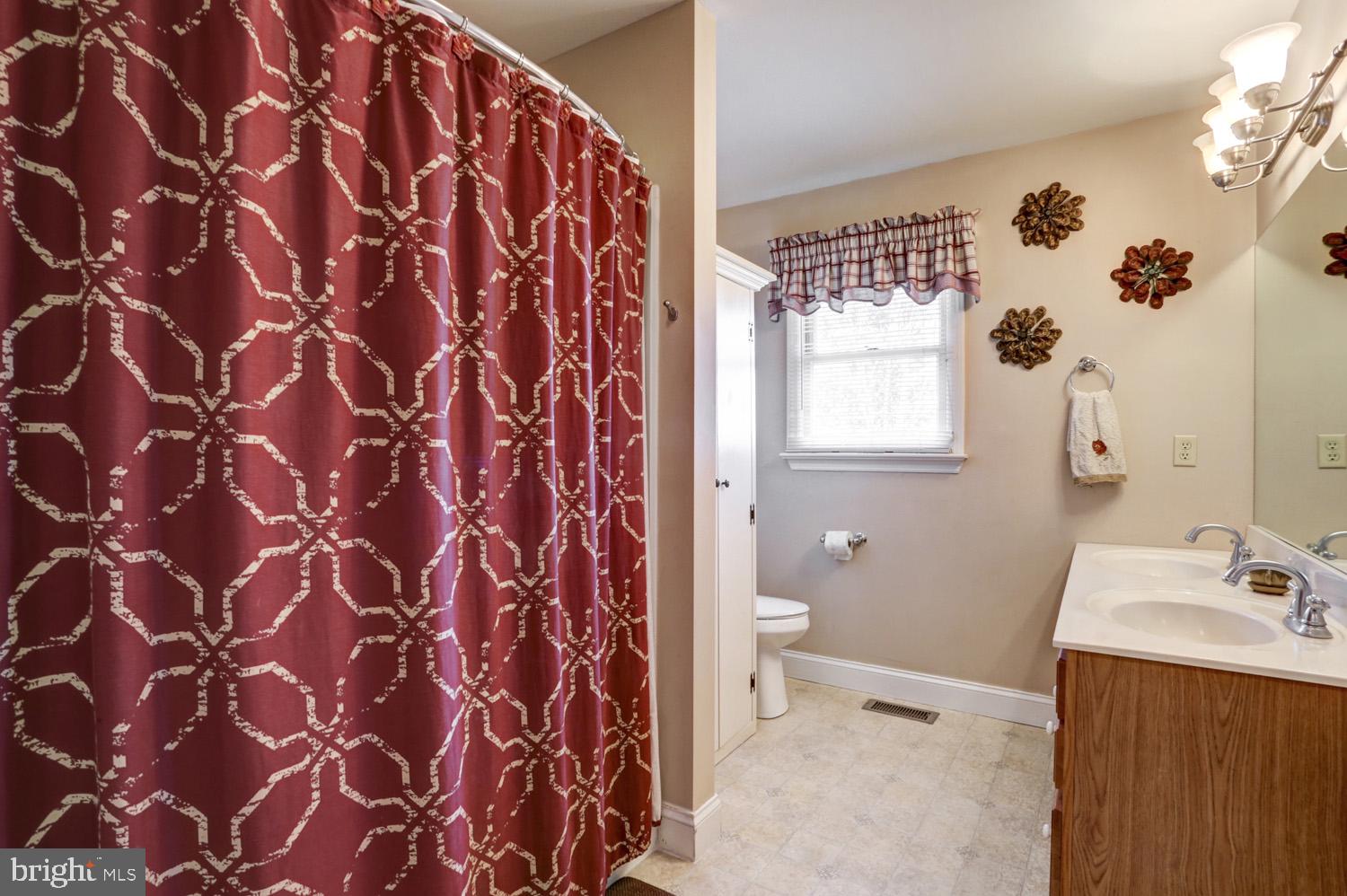 129 West Lexington Road Lititz, PA 17543 - Photo 19 of 27