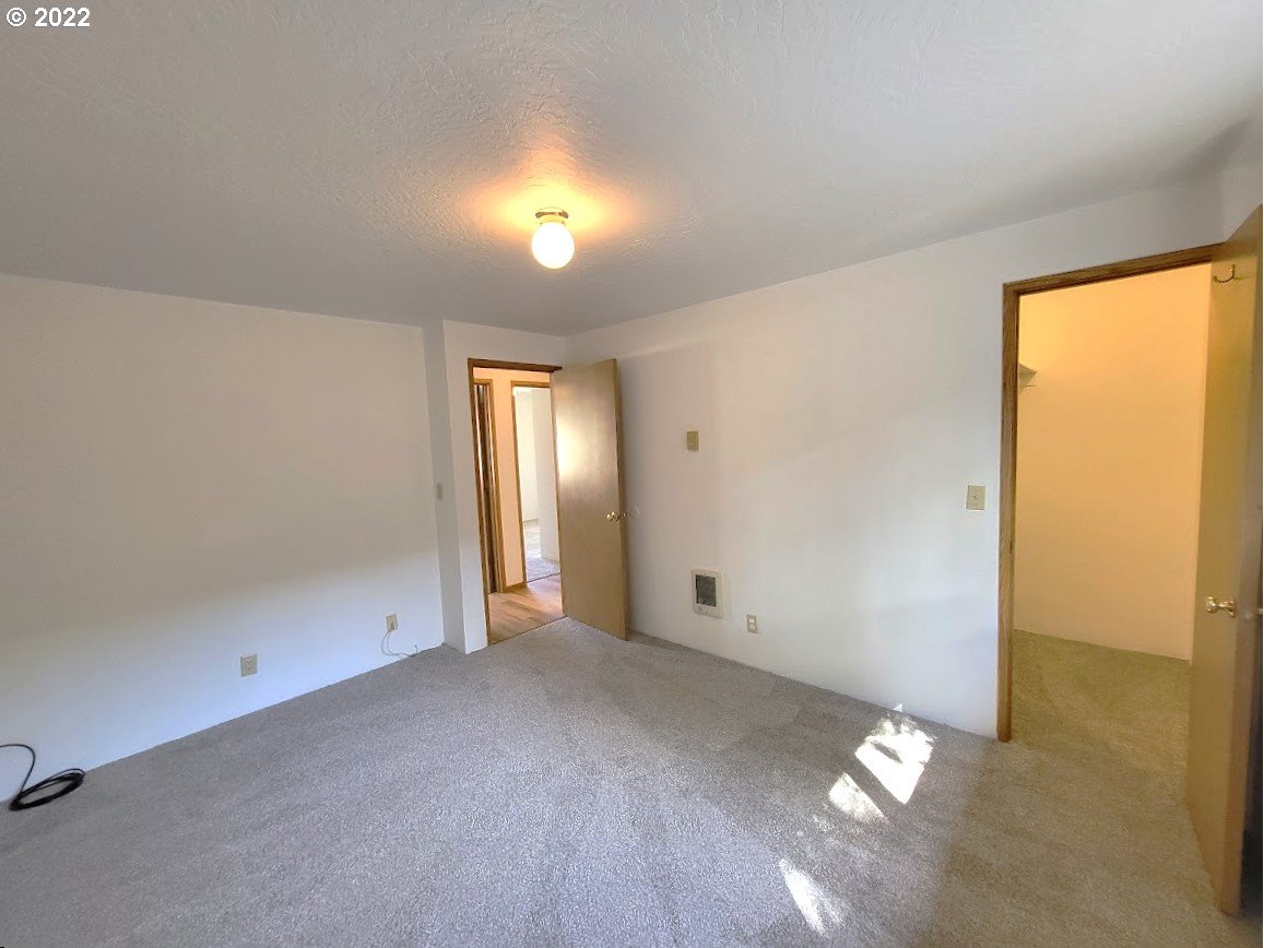 1336 South 7th Street Cottage Grove, OR 97424 - Photo 6 of 16