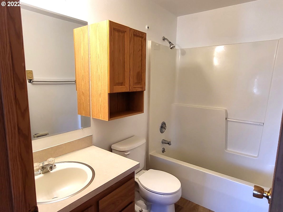 1336 South 7th Street Cottage Grove, OR 97424 - Photo 9 of 16