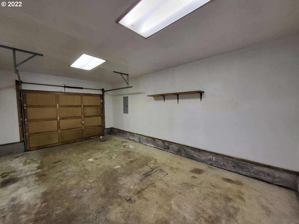 1336 South 7th Street Cottage Grove, OR 97424 - Photo 10 of 16