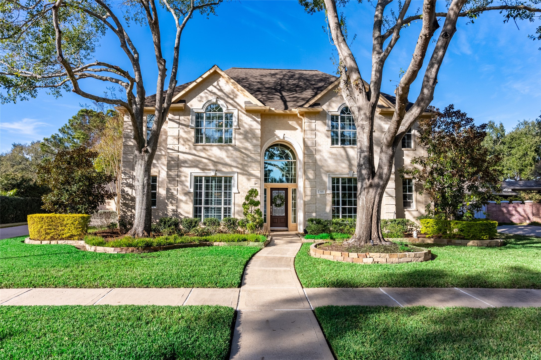 22806 2 Rivers Lane Katy, TX 77450 - Photo 10 of 49 Beautiful two-story home in the gated Fairway Manor neighborhood within Cinco Ranch, zoned to highly regarded KATY ISD schools. This property offers four spacious bedrooms, 3.5 baths, (outdoor pool bathroom and shower, as well) providing flexible living and entertaining space.