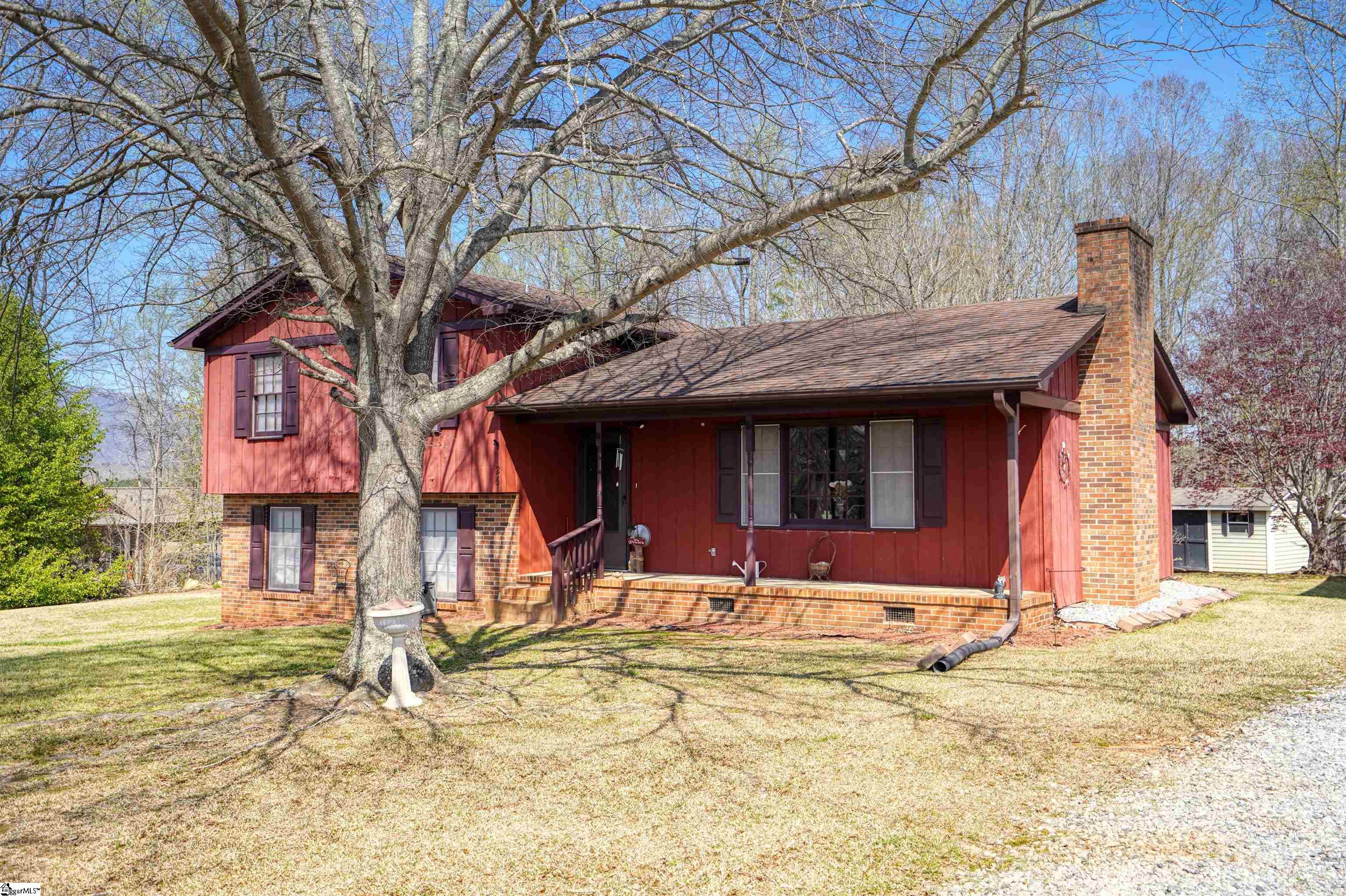 26 North Barton Road Taylors, SC 29687 - Photo 1 of 20 Gallery Image 1