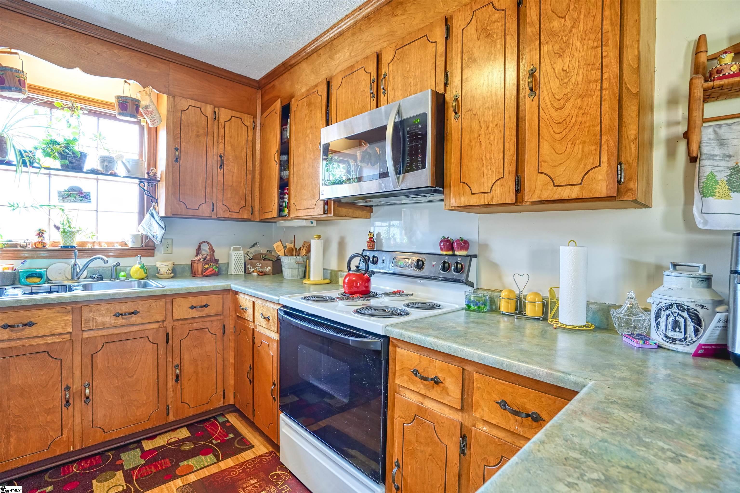 26 North Barton Road Taylors, SC 29687 - Photo 5 of 20 Gallery Image 5