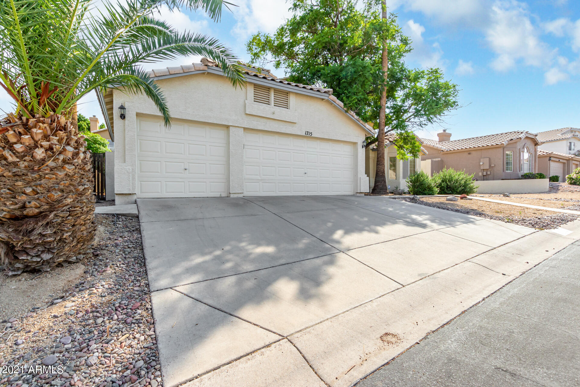 1715 East Redfield Road Phoenix, AZ 85022 - Photo 21 of 54 Front of home