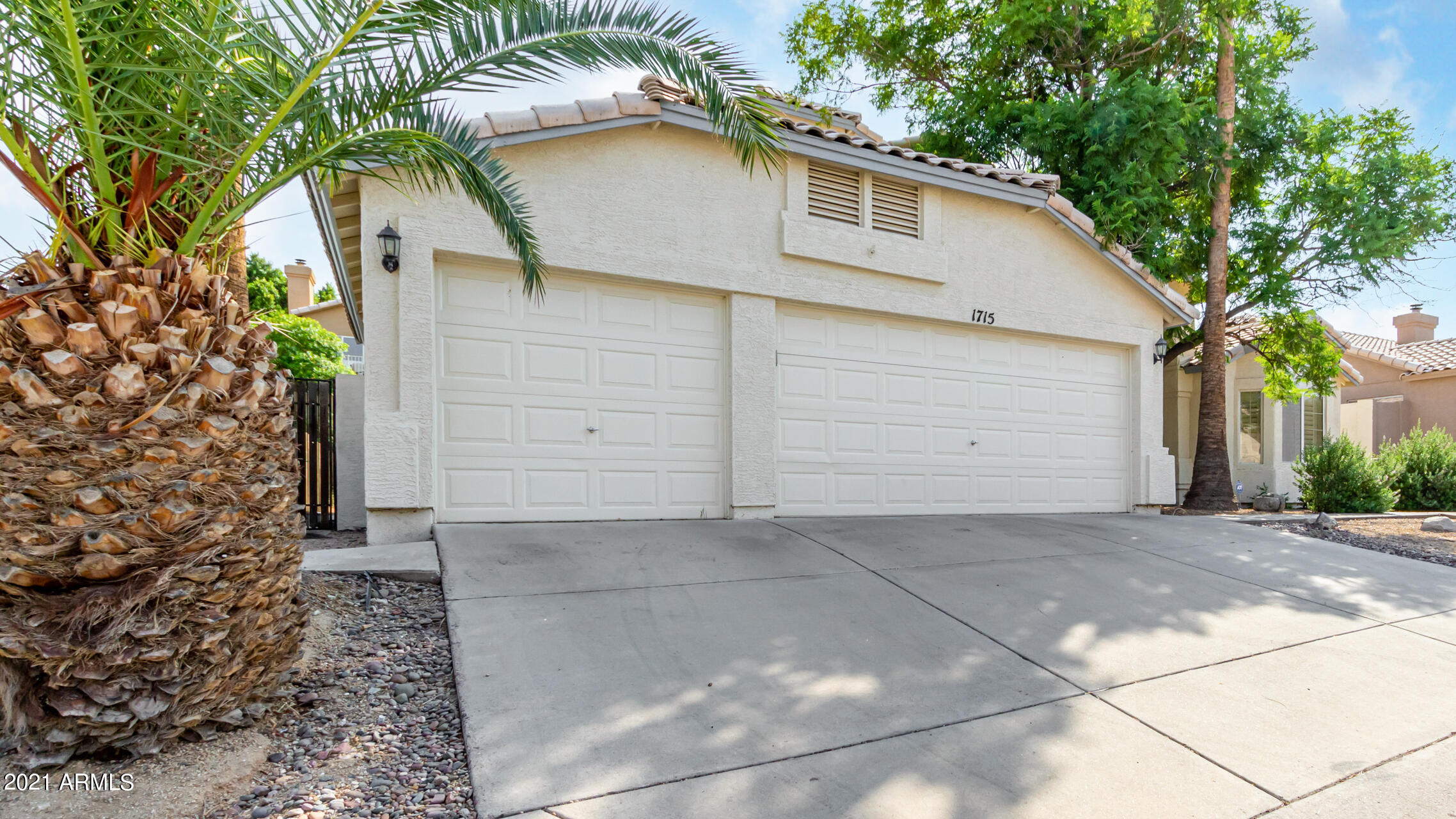 1715 East Redfield Road Phoenix, AZ 85022 - Photo 34 of 54 View of 3 car Garage