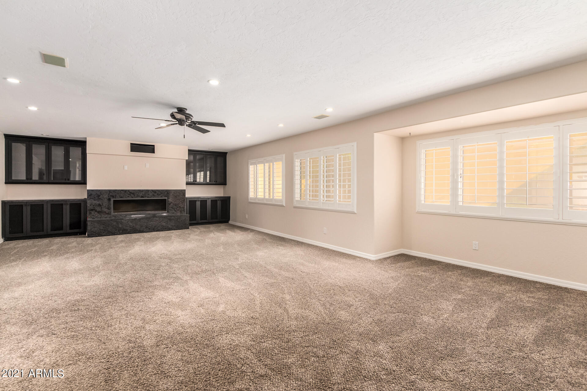 1715 East Redfield Road Phoenix, AZ 85022 - Photo 36 of 54 Family Room