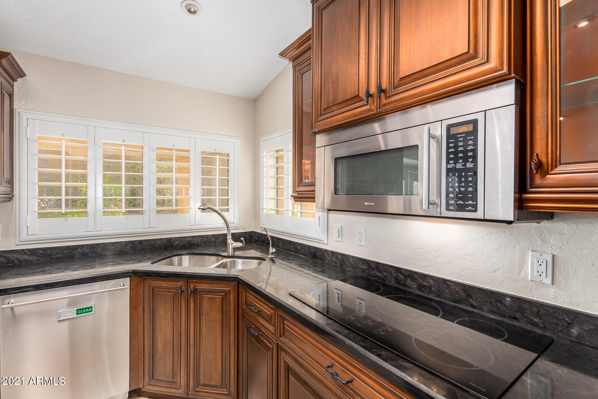 1715 East Redfield Road Phoenix, AZ 85022 - Photo 38 of 54 Kitchen totally remodeled