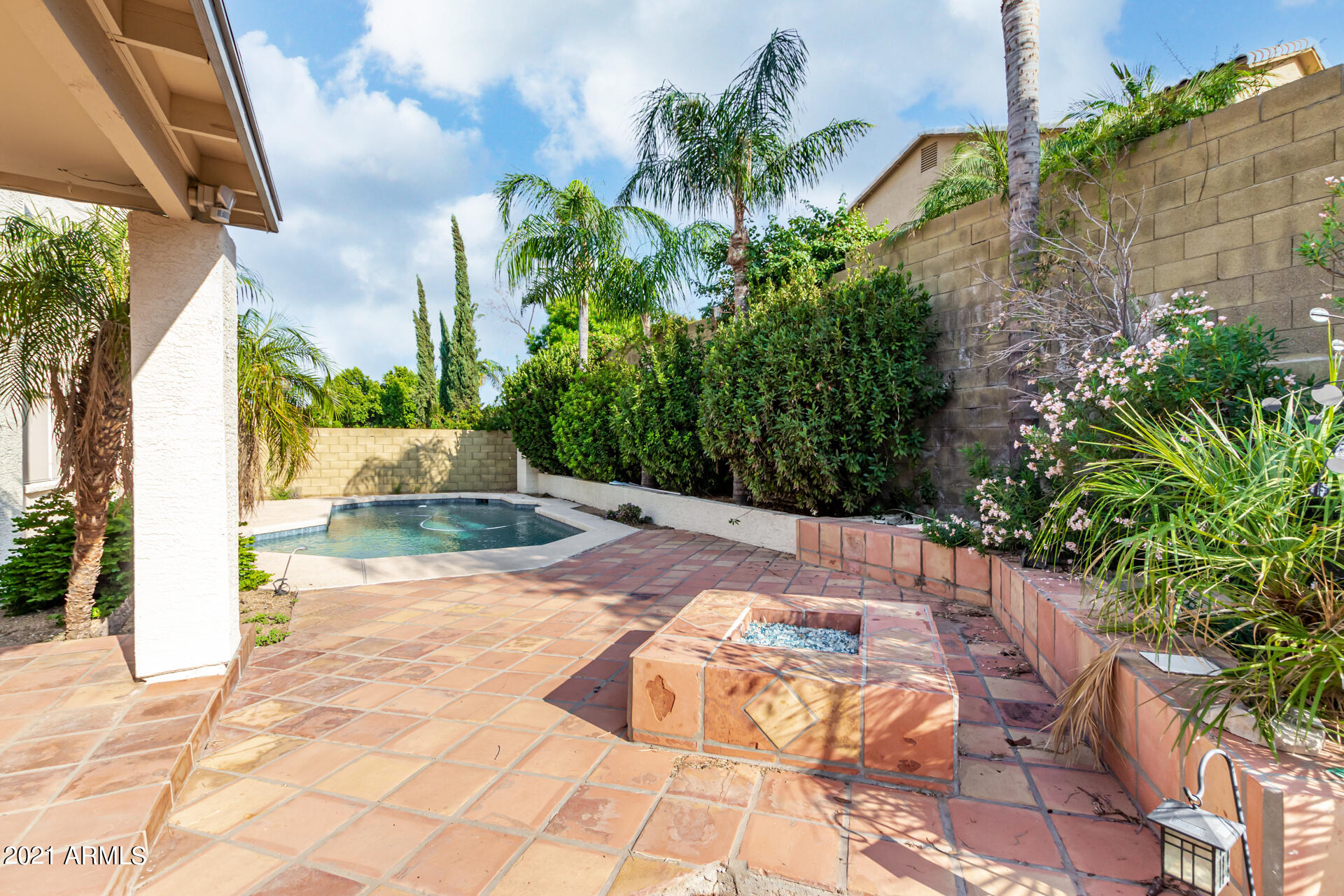 1715 East Redfield Road Phoenix, AZ 85022 - Photo 6 of 54 Pebblectec pool & propane firepit