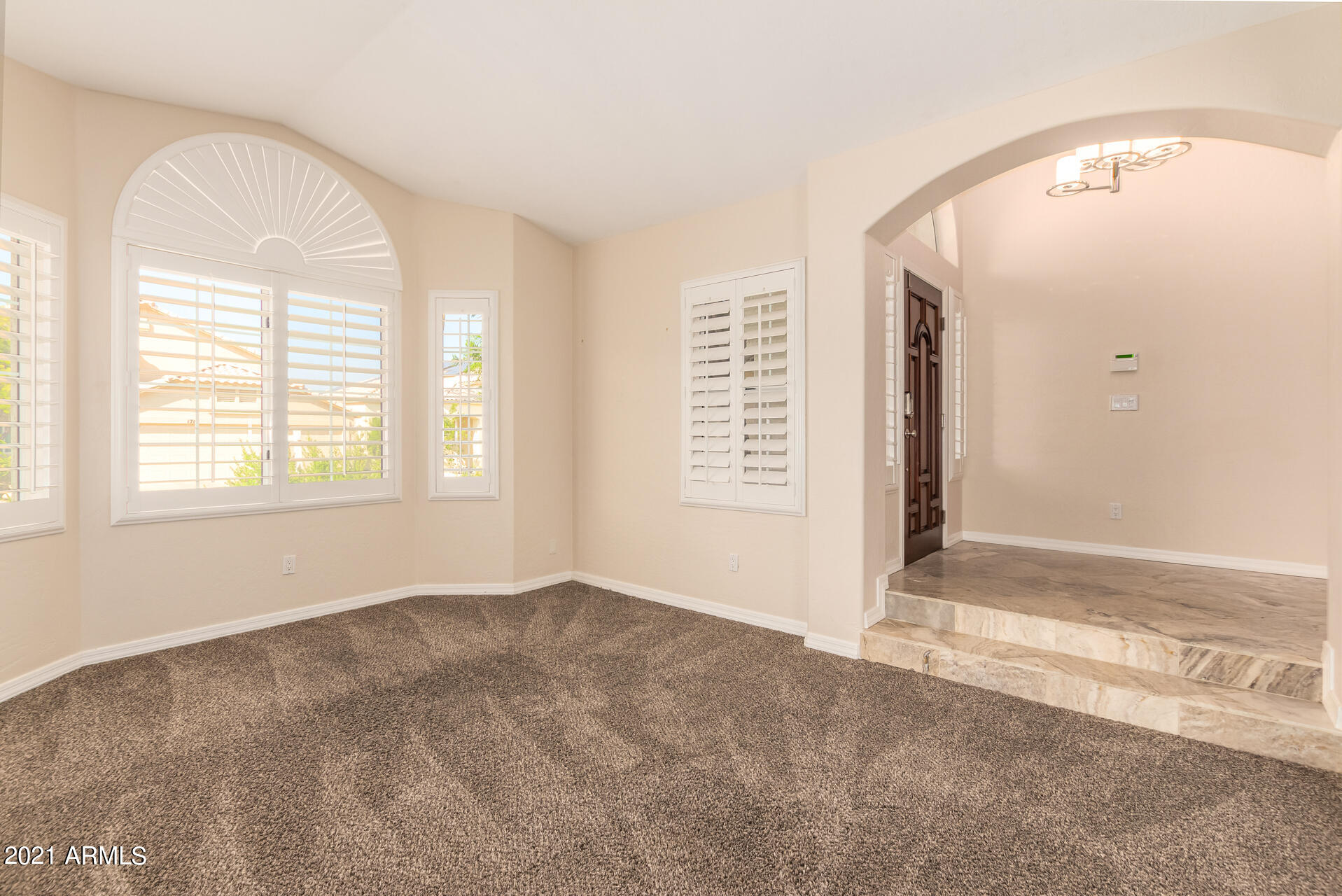 1715 East Redfield Road Phoenix, AZ 85022 - Photo 8 of 54 Living Room