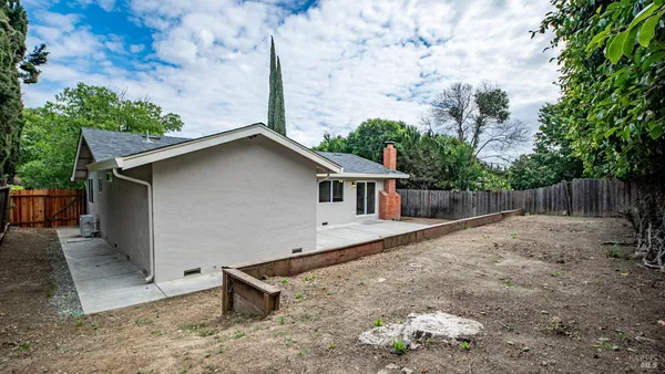 $565,000 | 2495 Carnation Drive, Fairfield, CA 94533