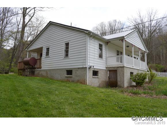 245 Meadow Grove Church Road Canton, NC 28716 - Photo 5 of 22 Gallery Image 5