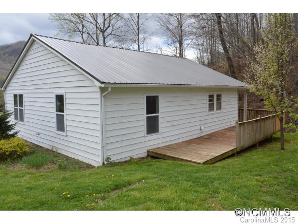 245 Meadow Grove Church Road Canton, NC 28716 - Photo 9 of 22 Gallery Image 9