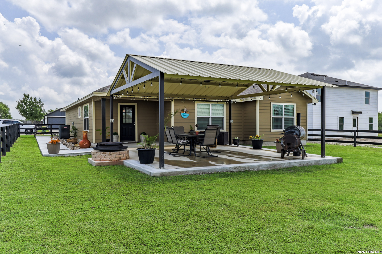 615 Cadena Loop Kenedy, TX 78119 - Photo 2 of 32