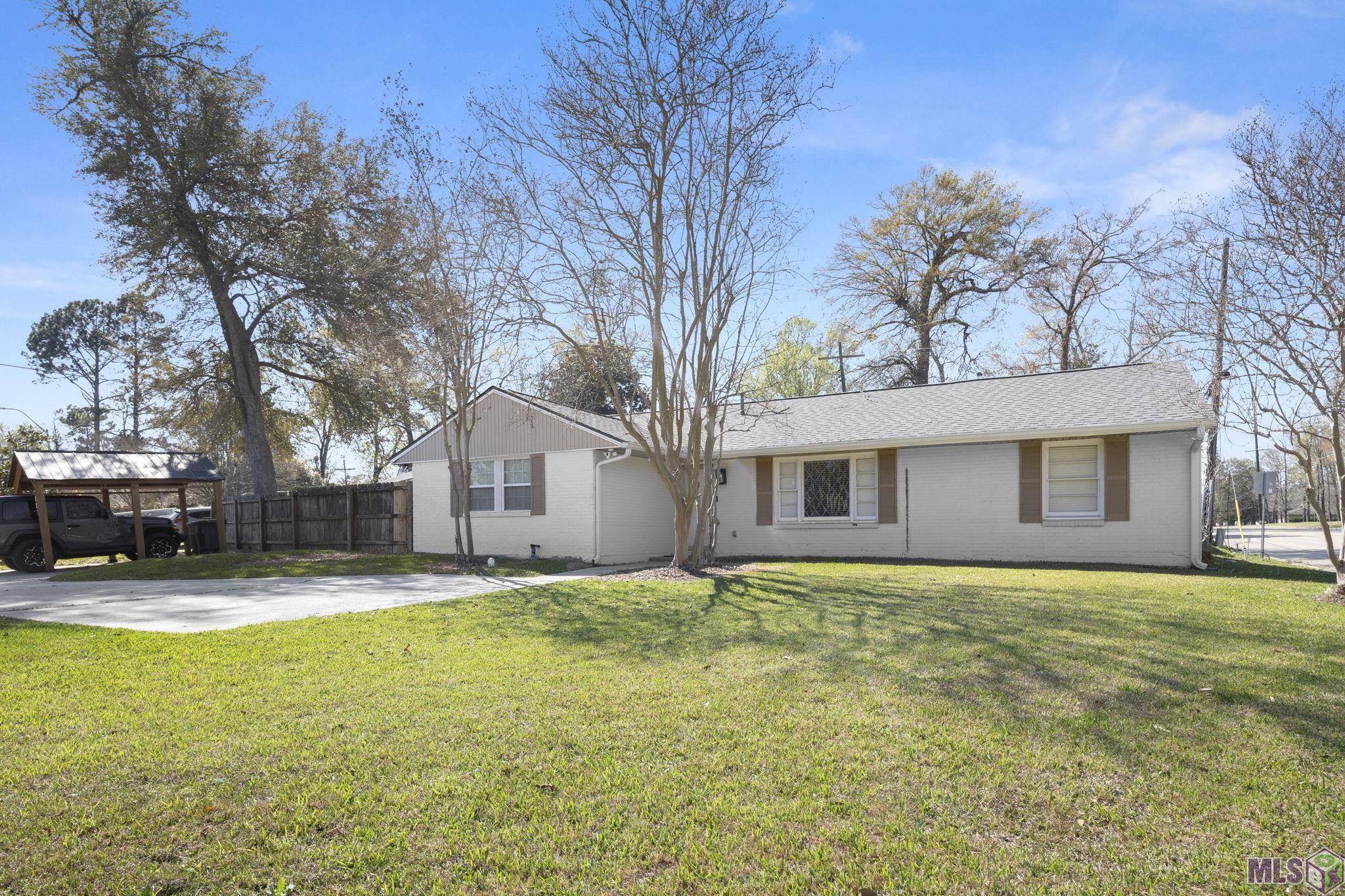 2112 East Contour Drive Baton Rouge, LA 70809 - Photo 2 of 20