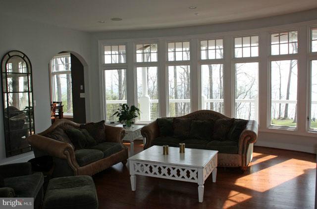 4925 Bayside Road Chesapeake Beach, MD 20732 - Photo 22 of 30 Family Room