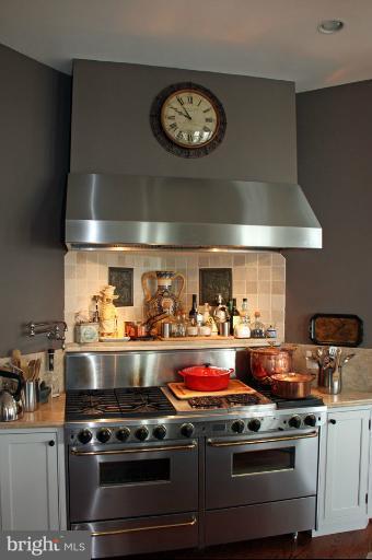 4925 Bayside Road Chesapeake Beach, MD 20732 - Photo 9 of 30 Kitchen