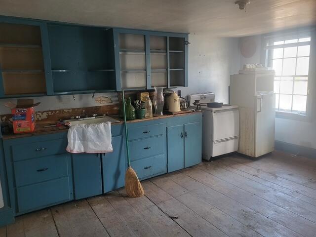 52 Main Street Thomaston, ME 04861 - Photo 14 of 15