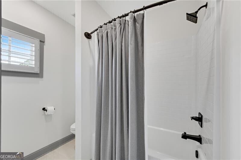 485 Delaperriere Loop Jefferson, GA 30549 - Photo 49 of 69 a view of a bathroom from a hallway