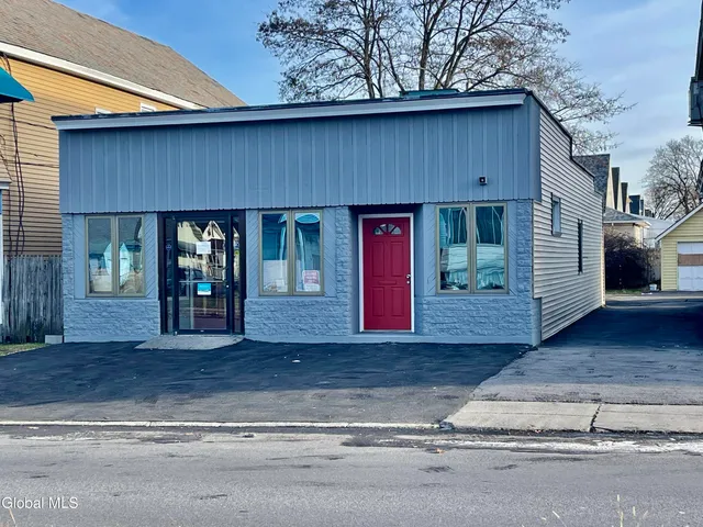 $279,900 | 606 Michigan Avenue, Schenectady, NY 12303