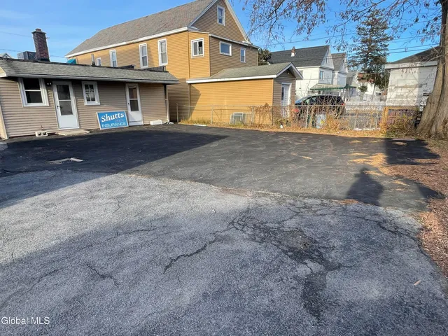 $279,900 | 606 Michigan Avenue, Schenectady, NY 12303