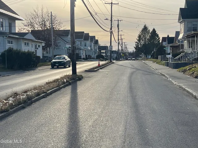 $279,900 | 606 Michigan Avenue, Schenectady, NY 12303