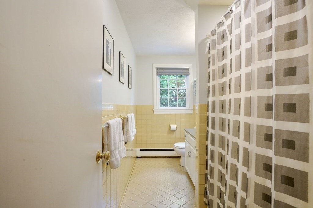 12 Mallard Road Needham, MA 02492 - Photo 18 of 37