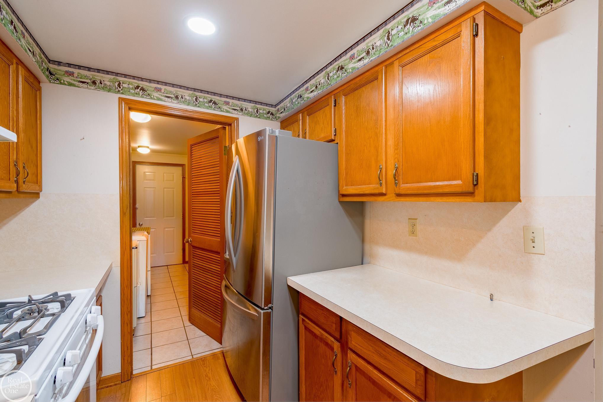 240 Michelson Road Rochester Hills, MI 48307 - Photo 8 of 23