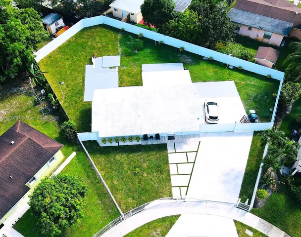 $525,999 | 4384 Northwest 202nd Street, Miami Gardens, FL 33055