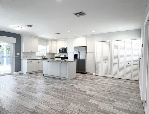 $525,999 | 4384 Northwest 202nd Street, Miami Gardens, FL 33055