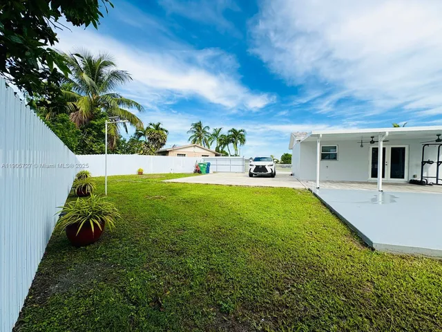 $525,999 | 4384 Northwest 202nd Street, Miami Gardens, FL 33055