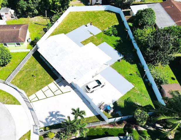 $525,999 | 4384 Northwest 202nd Street, Miami Gardens, FL 33055